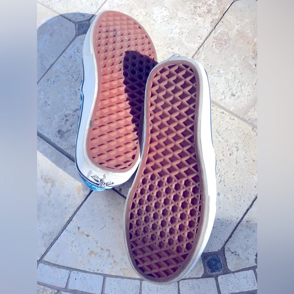 VANS Indigo Blue and Antique White Tie-Dye Slip-On Slide Tennis Shoes (Unisex) - Picture 7 of 9
